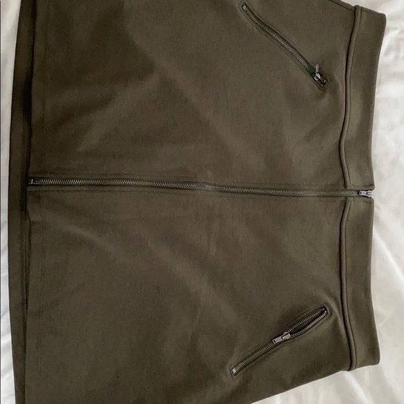 Gap Green Skirt - Picture 1 of 2
